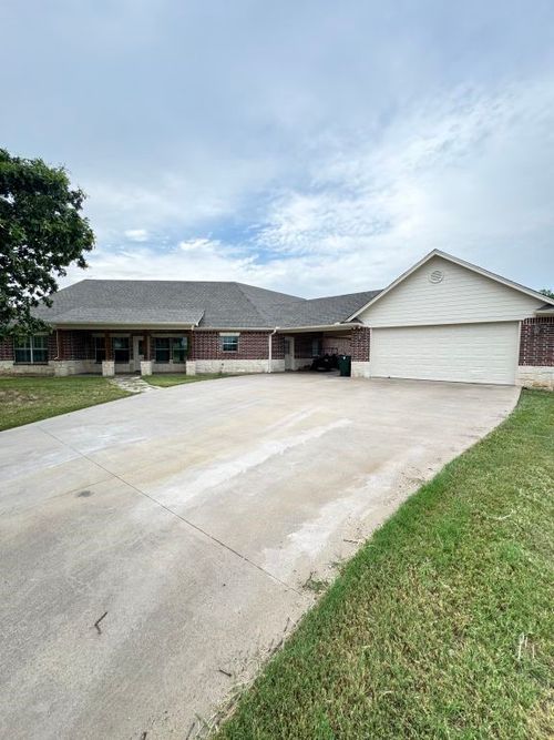 153 Twin Springs Ranch Ln, Weatherford, TX, 76087-8160 | Card Image