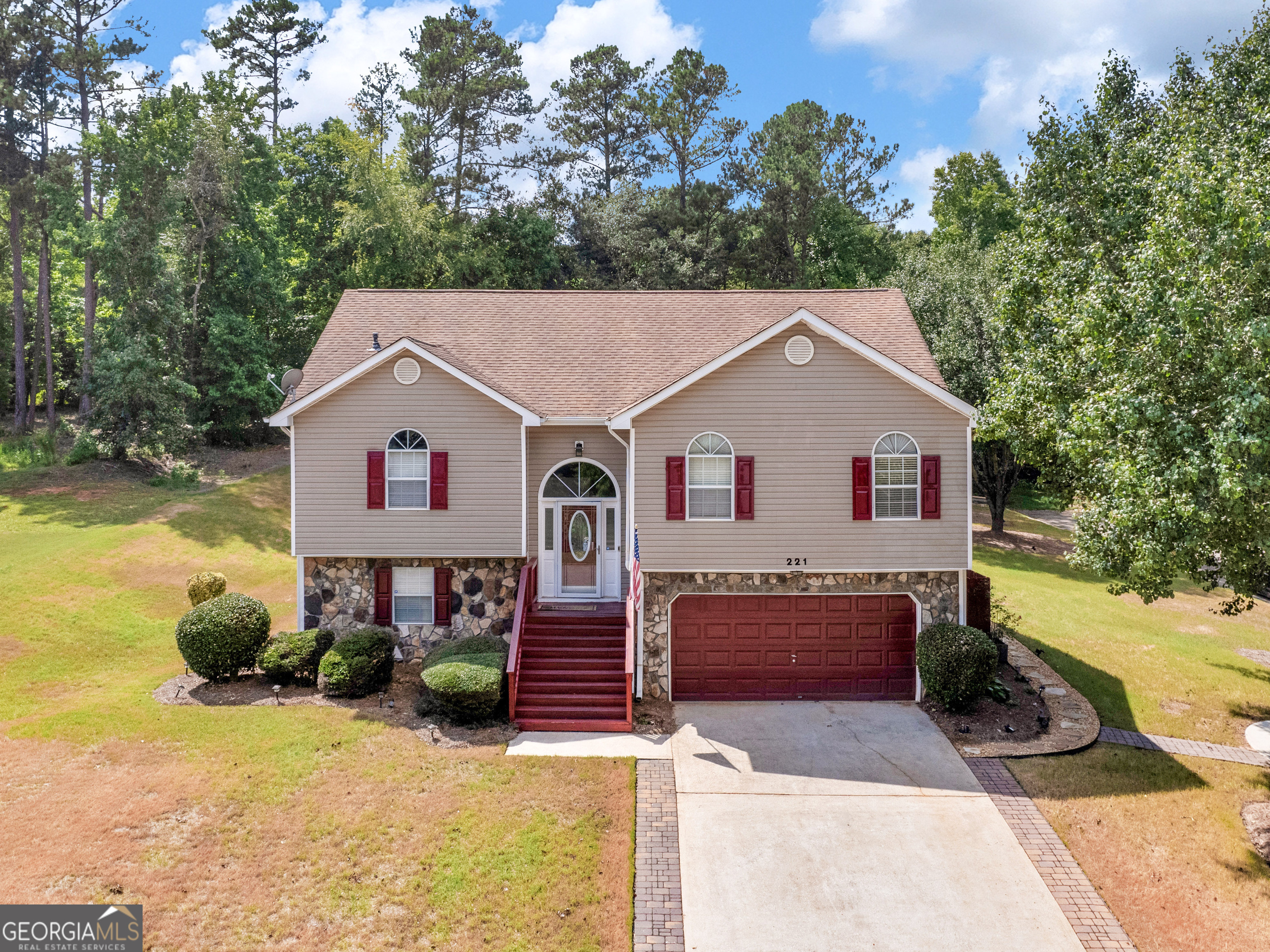 River Trace Ct, Mcdonough, GA 30253