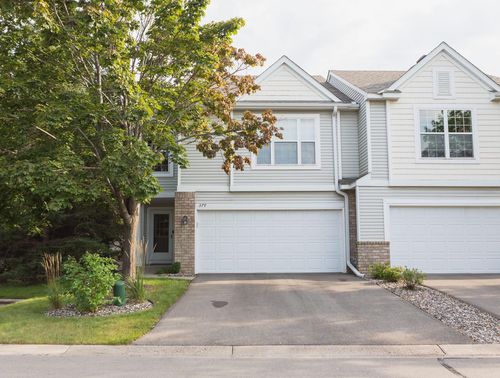 379 Wagon Wheel Ln, Chaska, MN, 55318-1576 | Card Image