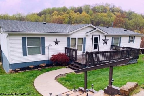 75 Saint Josephs Trail, Fairmont, WV, 26554 | Card Image