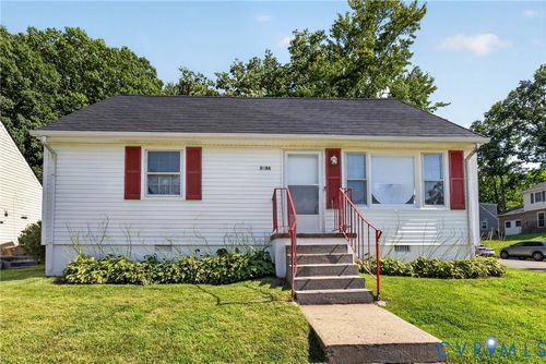 1824 Freeman St, Hopewell, VA, 23860-6334 | Card Image