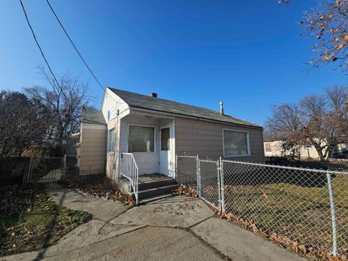 555 15th St, Vale, OR, 97918-9621 | Card Image