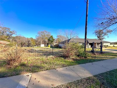 507 E. Ayers, Home with 0 bedrooms, 0 bathrooms and null parking in Frankston TX | Image 3