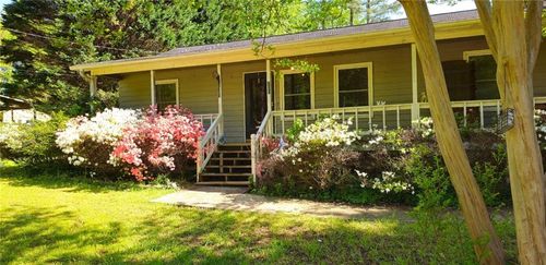 61 Maxie Ln, Dallas, GA, 30157-3293 | Card Image