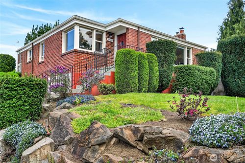 5457 35th Ave Sw, Seattle, WA, 98126-2821 | Card Image