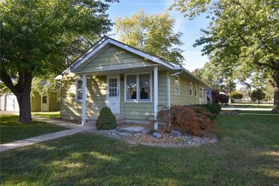 425 Kansas Street, House other with 3 bedrooms, 1 bathrooms and null parking in Worden IL | Image 2