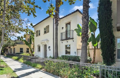 412 E Santa Ana St, Anaheim, CA, 92805-4038 | Card Image