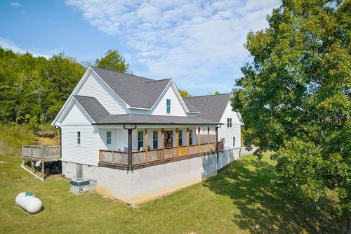 881 Eagle Mountain Rd, Granville, TN, 38564-5010 | Card Image