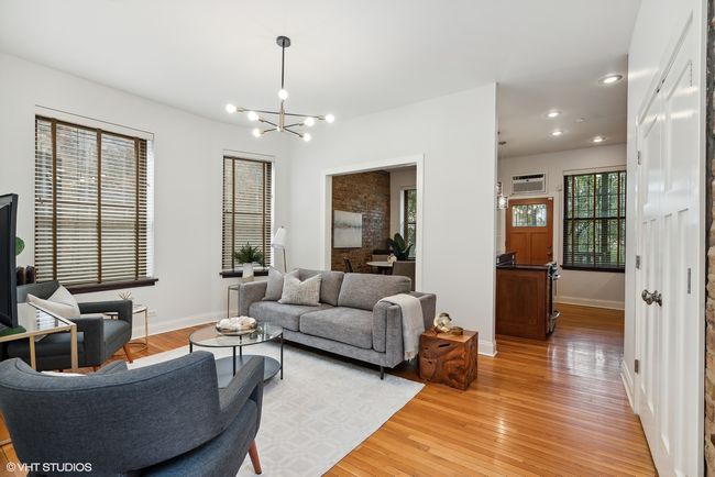 APT-3W - 660 W Roscoe St, Home with 2 bedrooms, 2 bathrooms and 1 parking in CHICAGO IL | Image 8