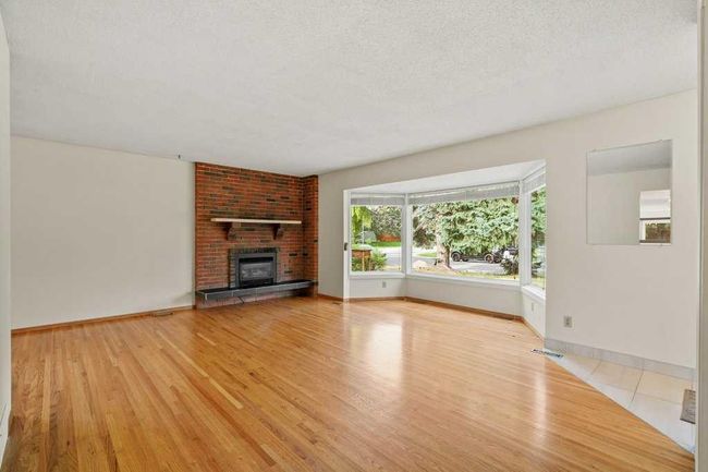 11408 Wilcox St Se, House other with 5 bedrooms, 3 bathrooms and 6 parking in Calgary AB | Image 6