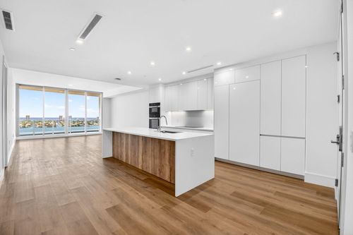 1808-220 Lake Shore Dr, Lake Park, FL, 33403-3584 | Card Image