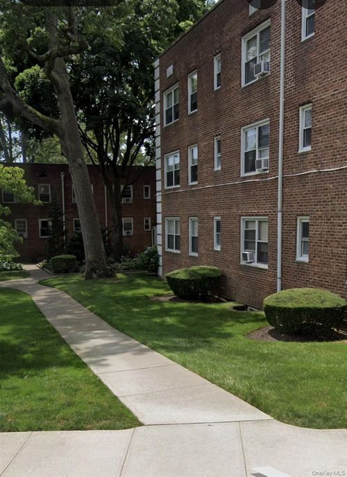 1f-3 Edwards Edwards St, Roslyn Heights, NY, 11577-1103 | Card Image