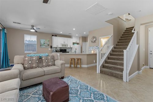 645 Monument Point St, Henderson, NV, 89002-3303 | Card Image