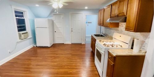 apt-3-23 Everett Ave, Webster, MA, 01570-1989 | Card Image