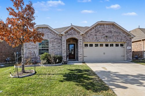 812 Carmen St, Forney, TX, 75126-2719 | Card Image