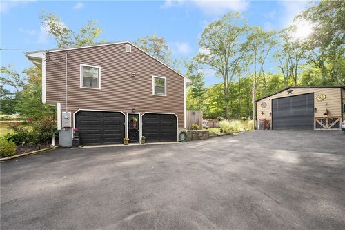 207 Steere Farm Rd, Burrillville, RI, 02830-1543 | Card Image