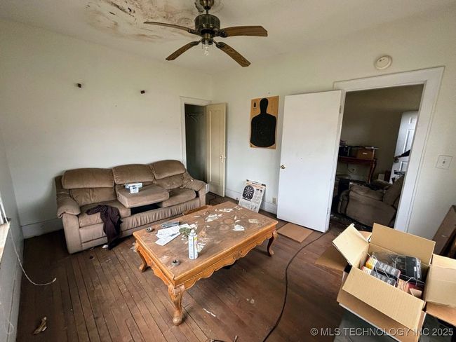 1924 W Owen K Garriott Rd, House other with 3 bedrooms, 1 bathrooms and null parking in Enid OK | Image 15