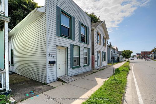 243 King St E, Gananoque, ON, K7G1G4 | Card Image