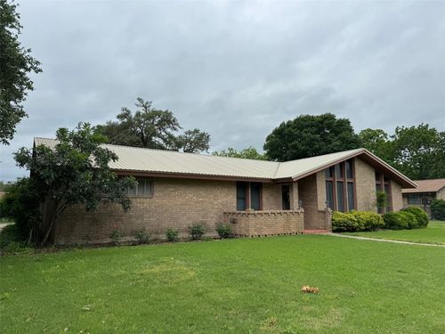 713 Sarah Jo St, La Grange, TX, 78945-1813 | Card Image