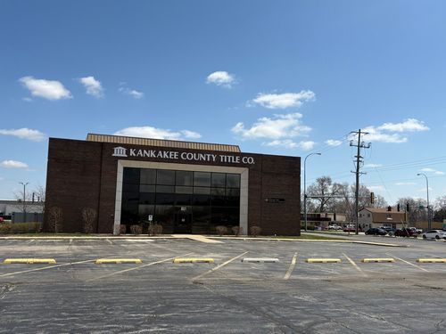 311 N Bradley Blvd, Bradley, IL, 60915-5400 | Card Image