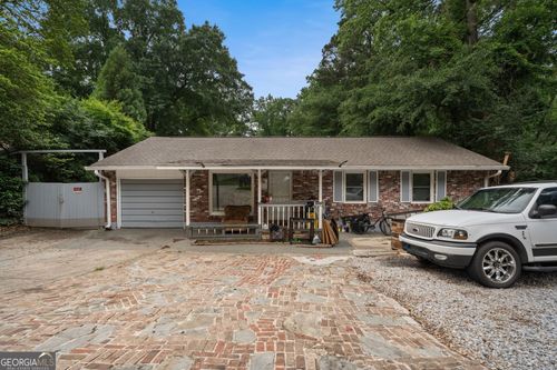 623 Nassau St, Forest Park, GA, 30297-4215 | Card Image