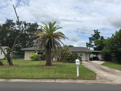 138 Golf Club Ln, VENICE, FL, 34293-4110 | Card Image
