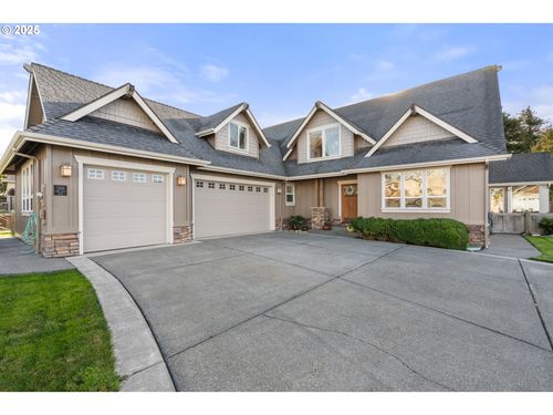 7208 Edge Cliff Dr, Brookings, OR, 97415-8004 | Card Image