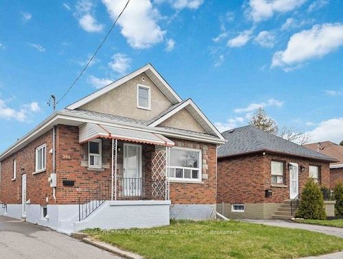 226 Mcnaughton Ave, Oshawa, ON, L1H3B6 | Card Image