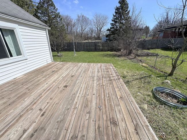 Nice Sized Deck | Image 15
