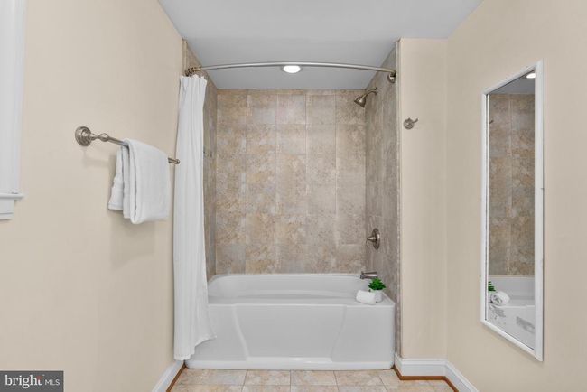 1805 Park Ave, House other with 4 bedrooms, 2 bathrooms and null parking in HALETHORPE MD | Image 17