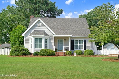 708 Prestwick Dr, Nashville, NC, 27856-1682 | Card Image