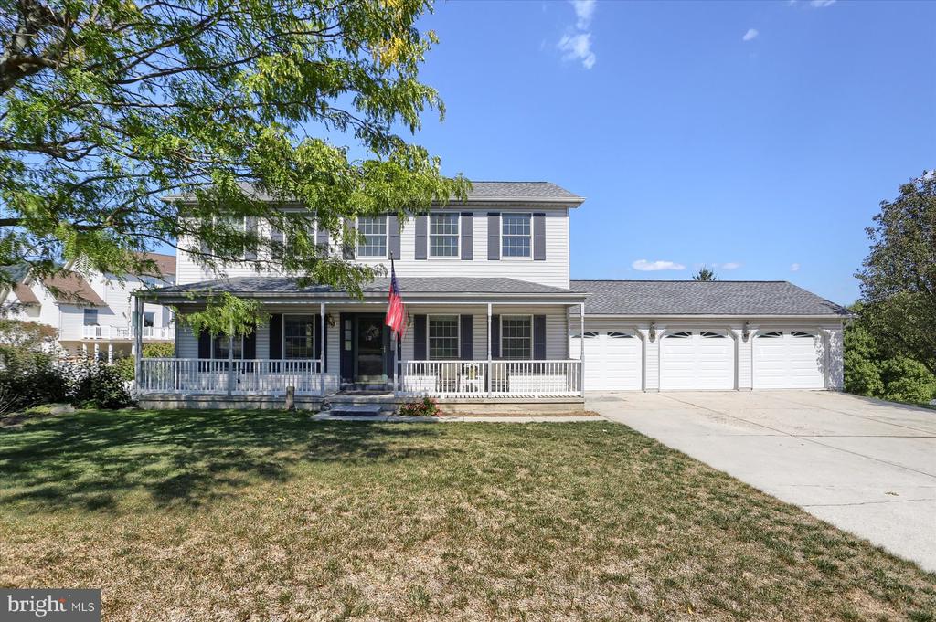Westbury Dr, Enola, PA 17025