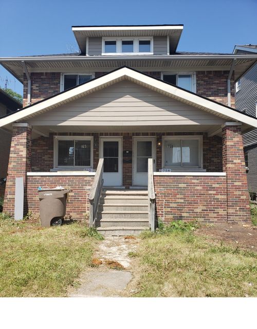 758 Huron St, Pontiac, MI, 48341-1527 | Card Image