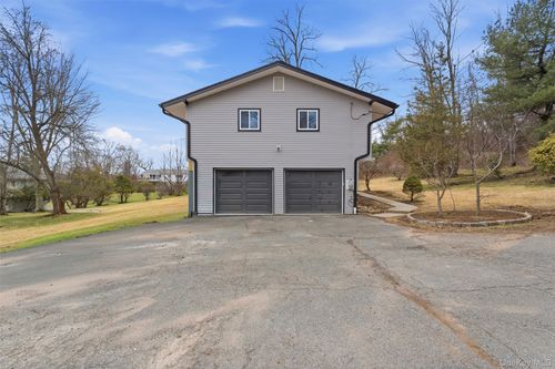 400 Old Route 304, New City, NY, 10956-5717 | Card Image