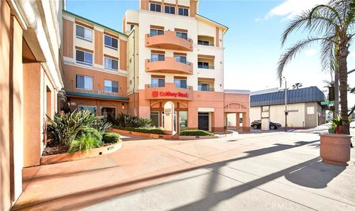 220-580 W Main St, Alhambra, CA, 91801 | Card Image