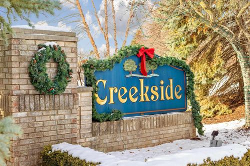 22561 Bluewater Dr, Macomb, MI, 48044-3746 | Card Image