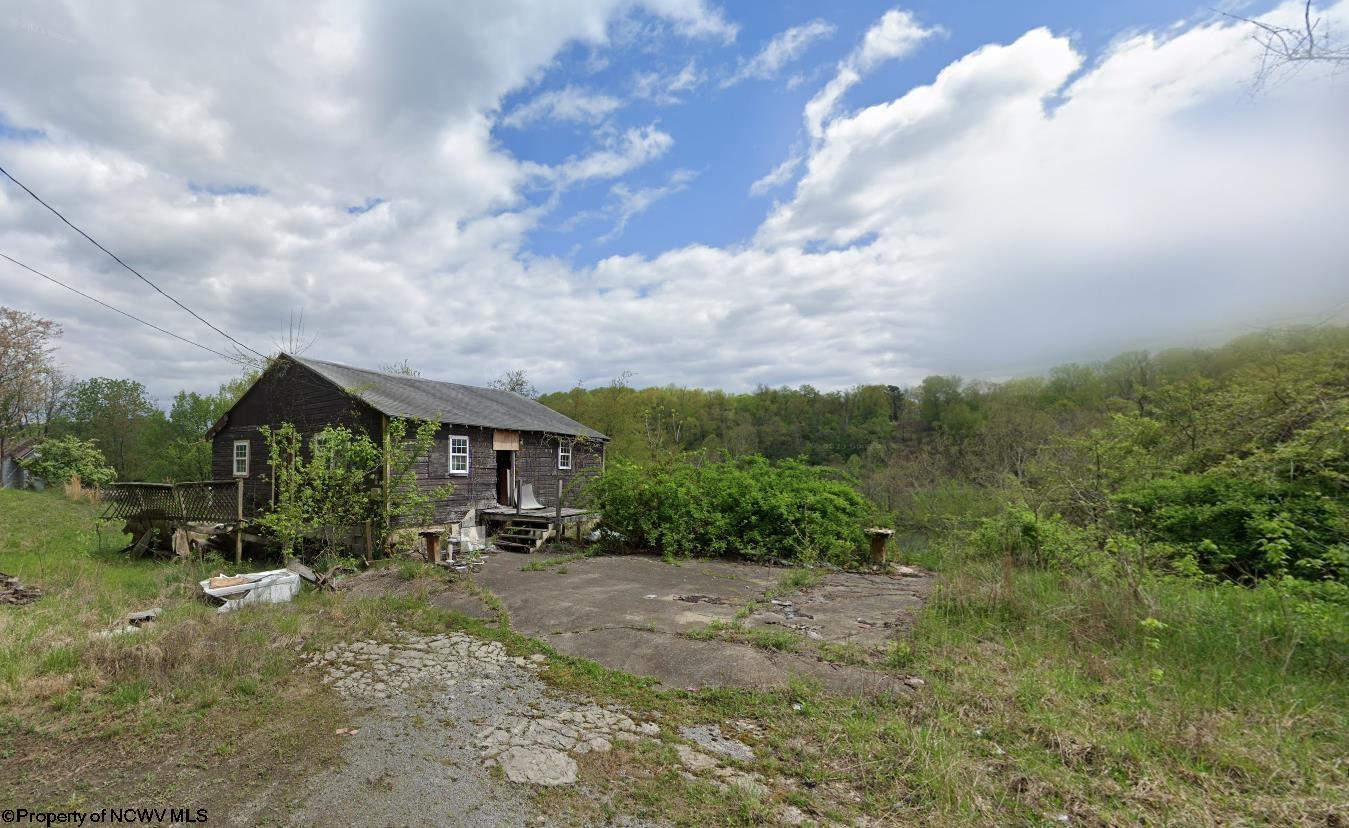Trolley St, Fairmont, WV 26554