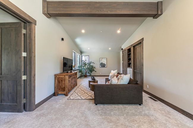 11711 Ghirard Rd, House other with 5 bedrooms, 3 bathrooms and null parking in Truckee CA | Image 18