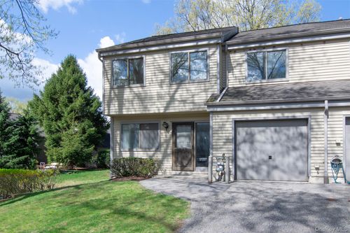 1501 Hunters Run, Dobbs Ferry, NY, 10522-3423 | Card Image