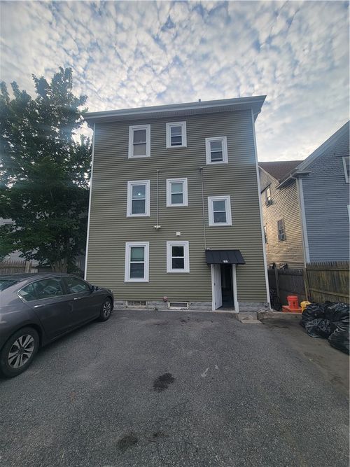 2-123 Putnam Street, Providence, RI, 02909 | Card Image