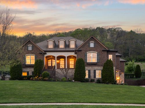 1627 Valle Verde Dr, Brentwood, TN, 37027-5672 | Card Image
