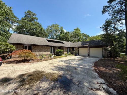 3 Brassie Dr, Carolina Shores, NC, 28467-2527 | Card Image