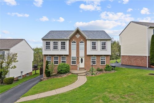 137 John Dr, Canonsburg, PA, 15317-1807 | Card Image