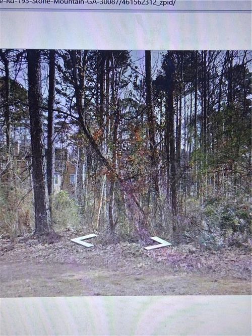 560 Fortune Ridge Rd, Stone Mountain, GA, 30087-4753 | Card Image