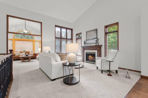 4624 Greenhaven Dr, White Bear Tp, MN, 55127-3691 | Card Image