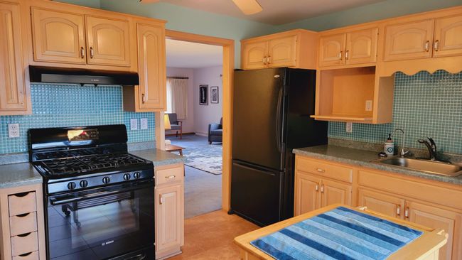 Kitchen | Image 16