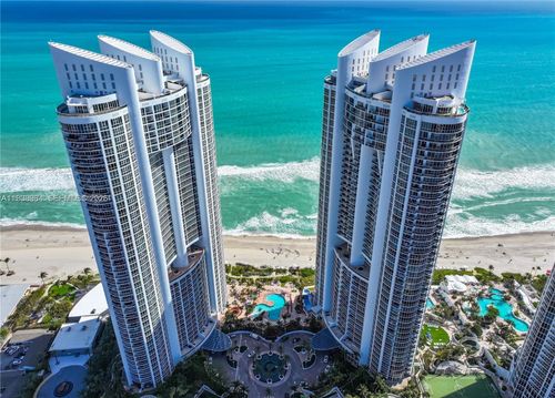 ph5104-18101 Collins Ave, Sunny Isles Beach, FL, 33160-3130 | Card Image