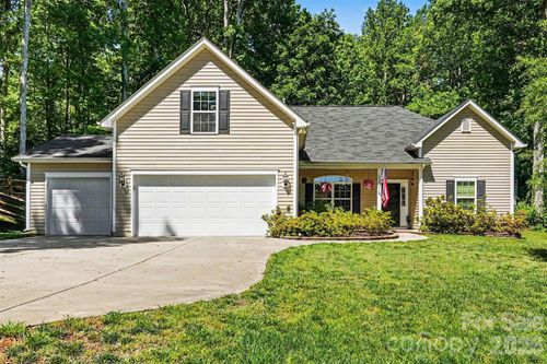 12301 Flatbush Dr, Huntersville, NC, 28078-6305 | Card Image