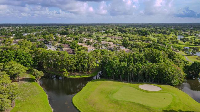 2007 - 2007 Palm Beach Trace Dr, Condo with 2 bedrooms, 2 bathrooms and null parking in Royal Palm Beach FL | Image 38