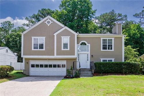 11155 Abbotts Station Dr, Duluth, GA, 30097-5716 | Card Image